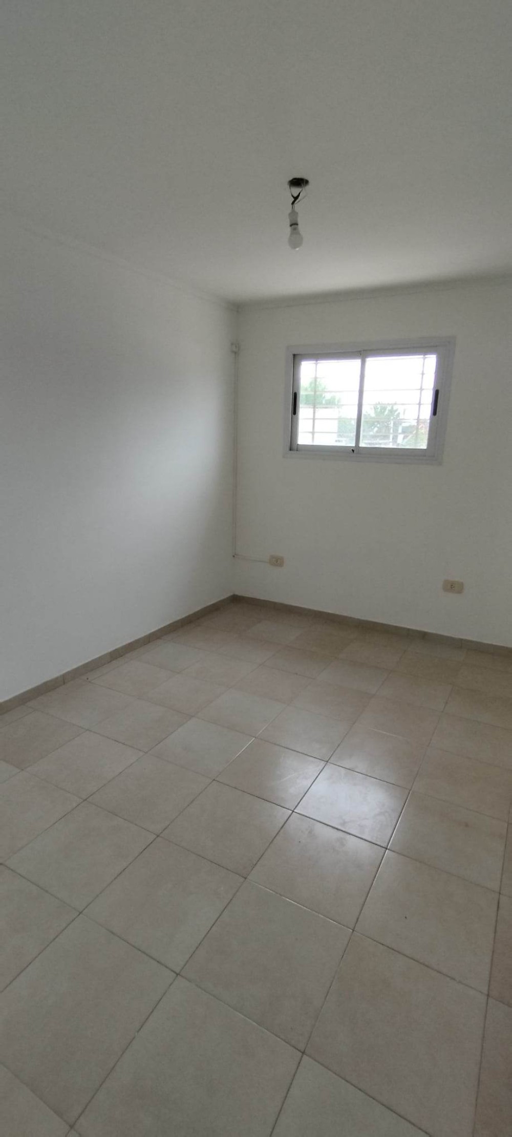 Diagonal 115120 e/ 41 y 42